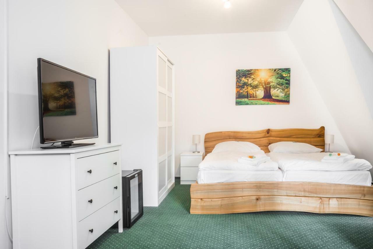 Hotel Konopiste Nova Myslivna Benesov  Luaran gambar