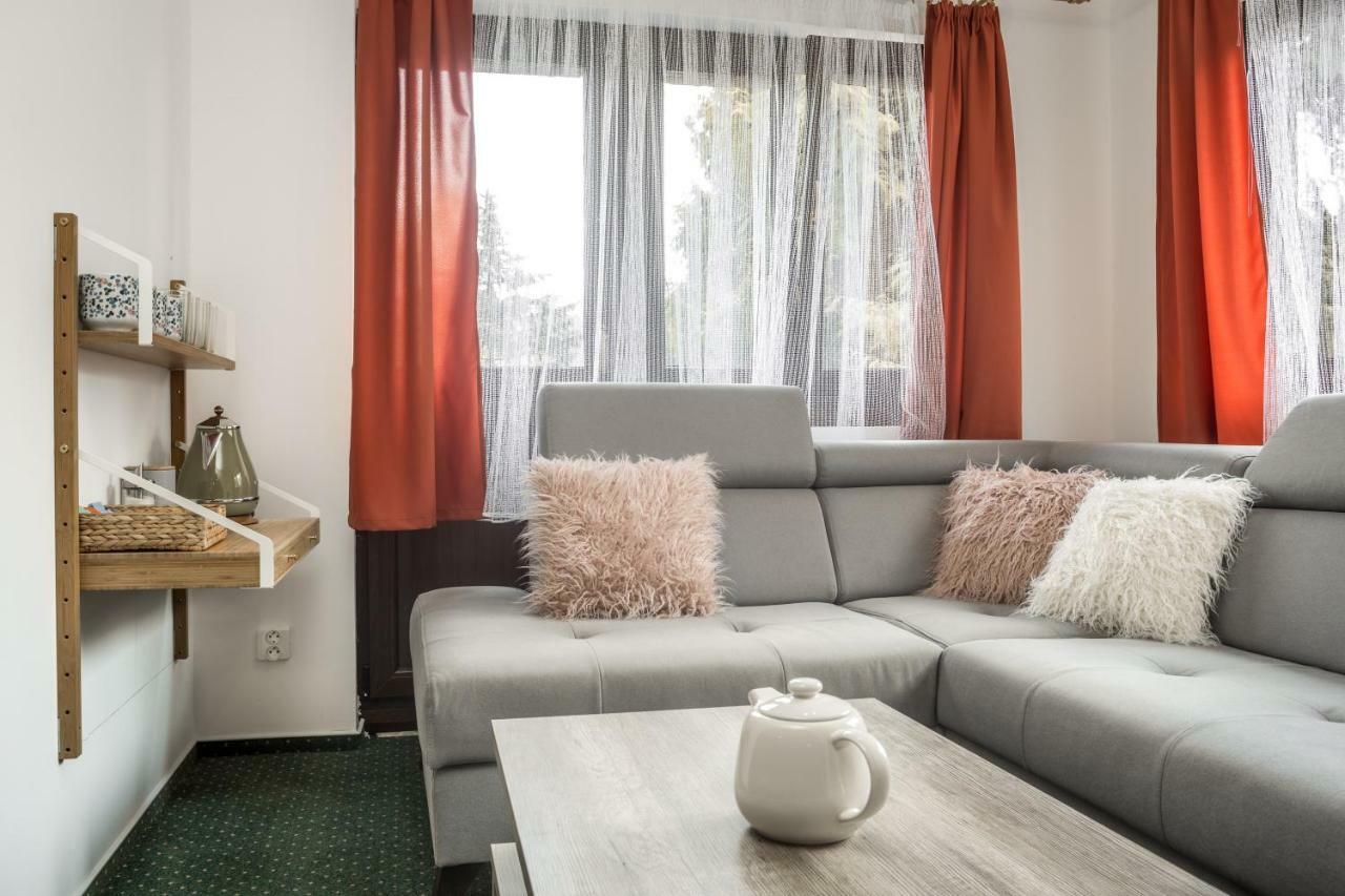 Hotel Konopiste Nova Myslivna Benesov  Luaran gambar