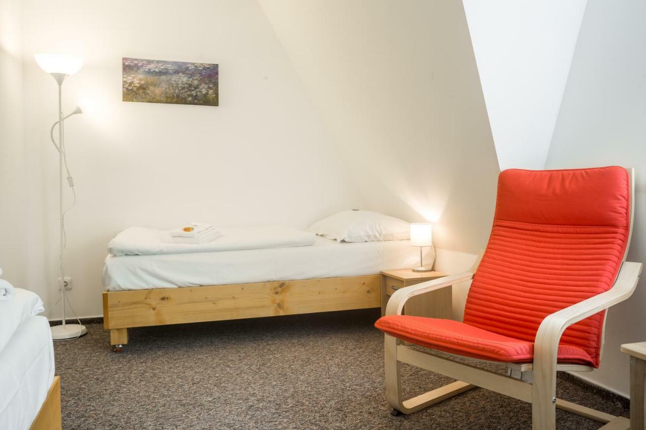 Hotel Konopiste Nova Myslivna Benesov  Luaran gambar