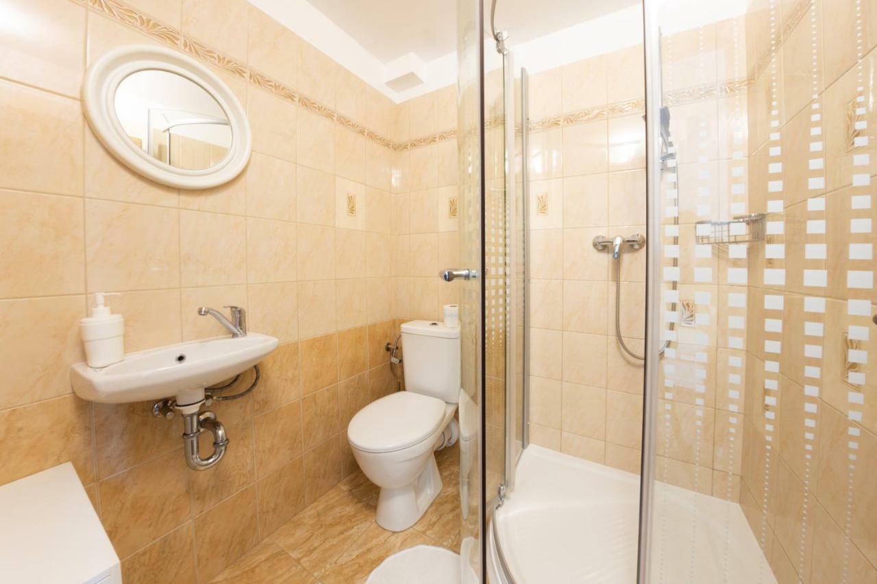 Hotel Konopiste Nova Myslivna Benesov  Luaran gambar