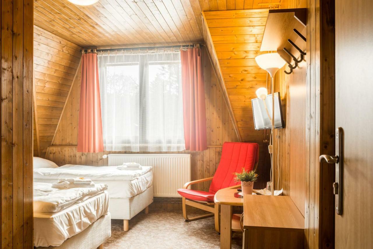 Hotel Konopiste Nova Myslivna Benesov  Luaran gambar